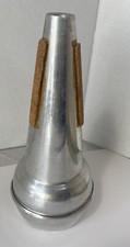 VINTAGE CONN MUTE MUSICAL INSTRUMENT