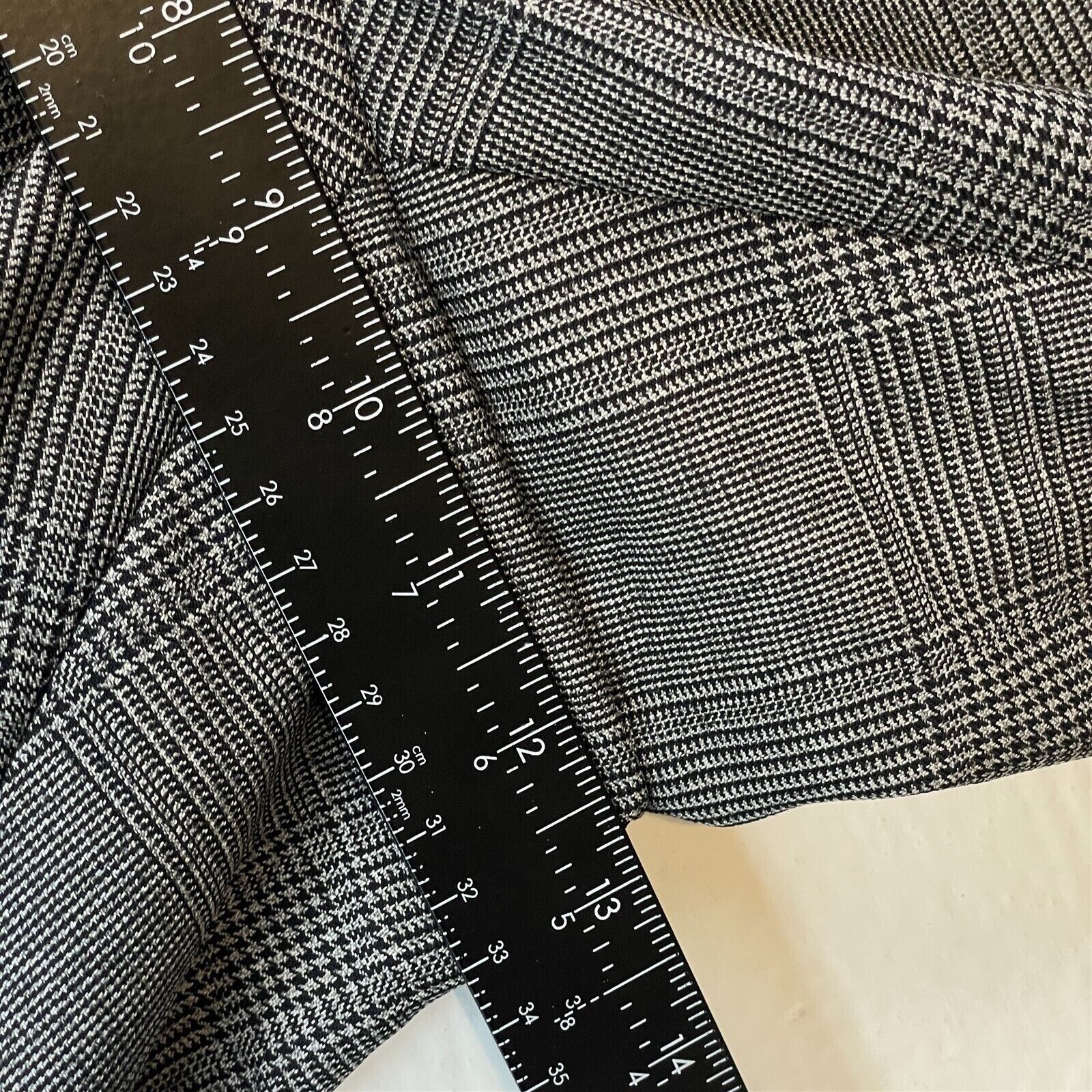 Picture 3 of 9
