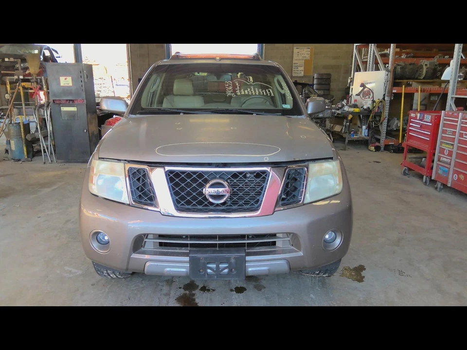 Used Air Cleaner Assembly fits: 2008 Nissan Pathfinder 6 cylinder 4.0 Grade C - Image 3 of 4
