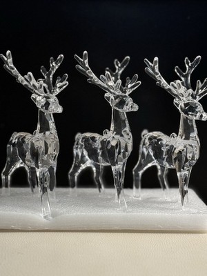 deer figurines Clear Acrylic in the crystal style 5,6''