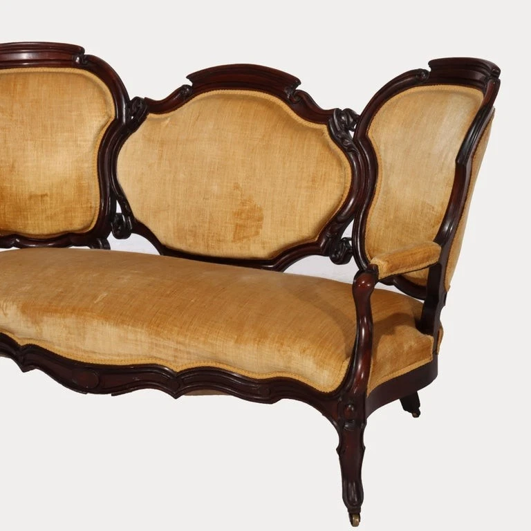 Sofá antiguo victoriano tallado en nogal con respaldo de tres paneles C1880 Foto 4 de 4