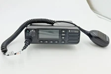 Motorola XPR 5550 AAM28TRN9WA1AN UHF 450-512MHz 40W GPS Mobile Radio w/ Mic