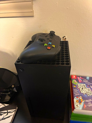 Microsoft Xbox Series X 1TB 4K UHD Wi-Fi Home Console Black (2020)