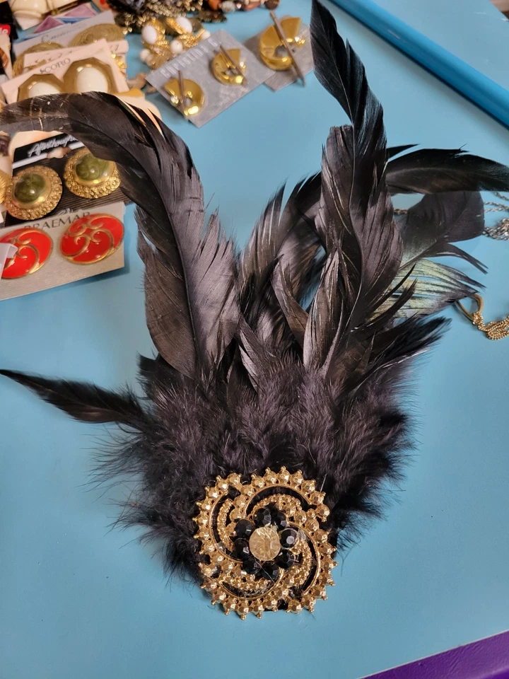 Broche pinza de pelo gatsby estilo pluma negra estrás años 20 de colección Foto 2 de 2