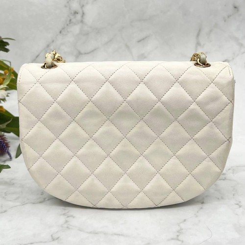 Chanel Vintage Matelassé Half Moon Chain Shoulder Bag Leather Used - Picture 2 of 9