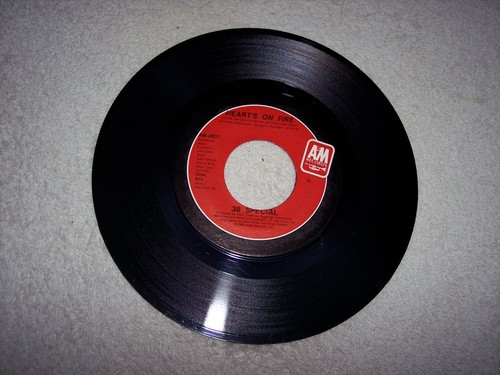 45--38 SPECIAL--LIKE NO OTHER NIGHT / HEART'S ON FIRE PS #435 - Picture 3 of 4