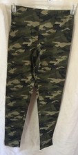 No Boundaries Green Juniors Leggings Camo Print Size 3 5 Small Lounging Girl