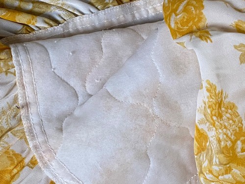 Vintage Retro 1960s Double Nylon Quilted Yellow Flower Power Fitted Bedspread - Picture 4 of 7