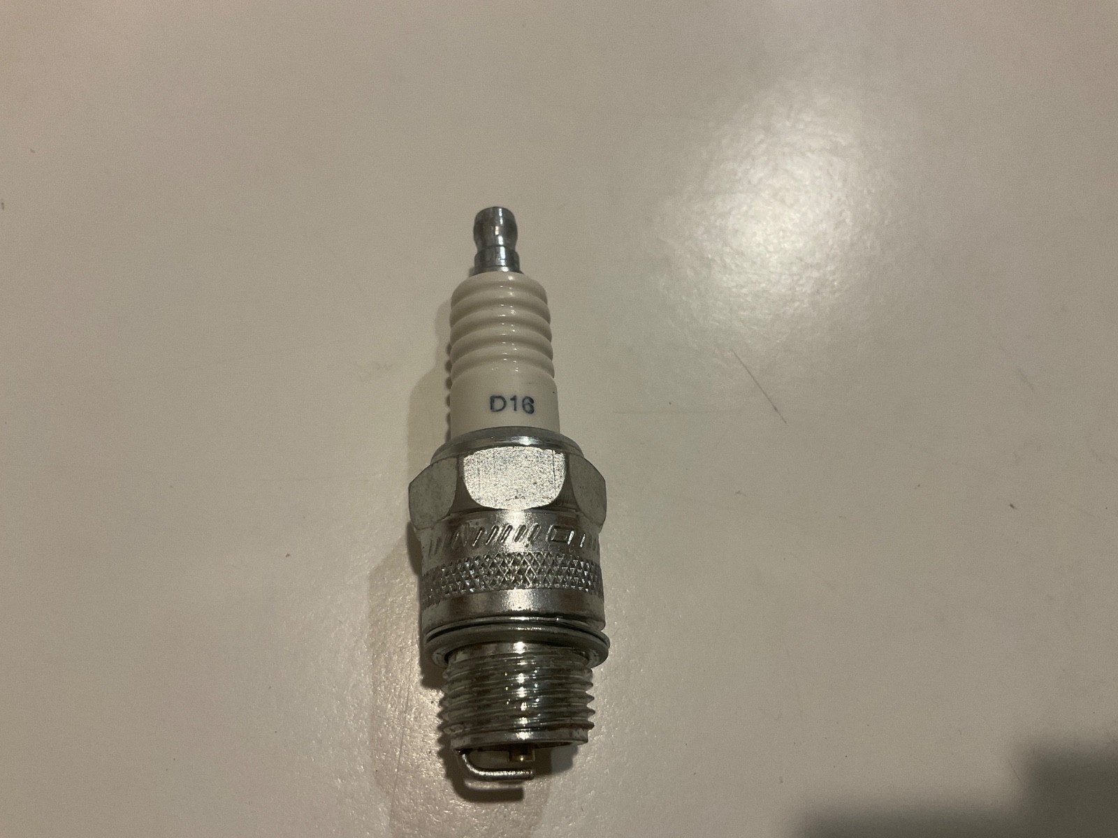 Spark Plug-Copper Plus Champion Spark Plug 516 Quantity of 1