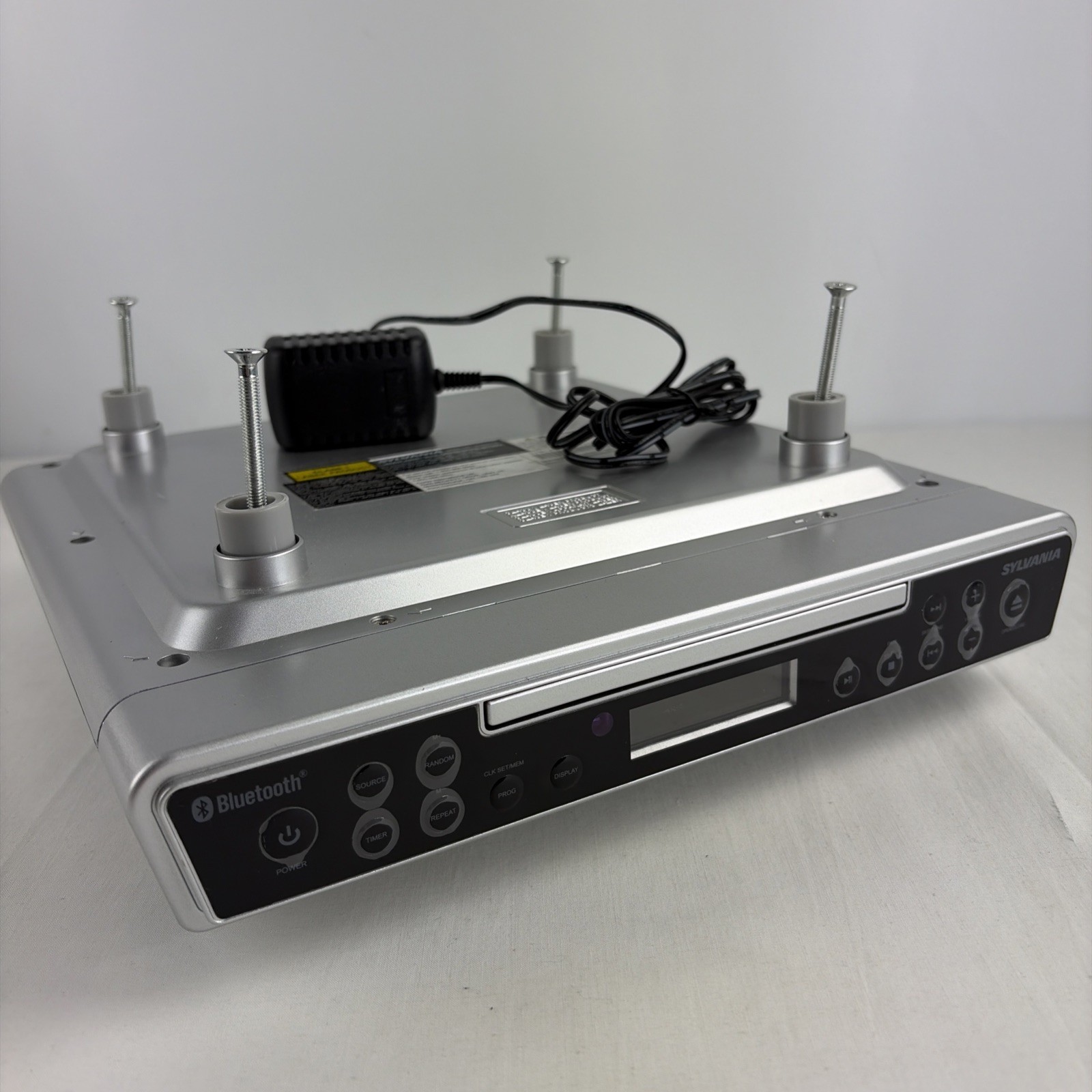 SYLVANIA SKCR2713 Under Counter CD Player Clock Radio Blueto