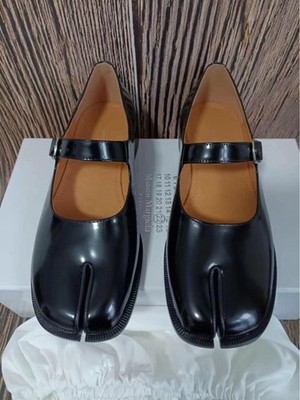 Maison Margiela Tabi Mary-Jane Black Leather Shoes Authentic Size