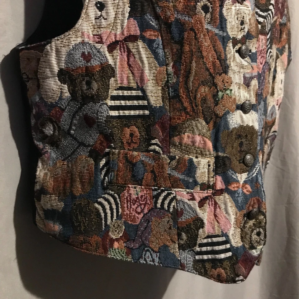 复古挂毯背心 M 码泰迪熊新奇印花 90 年代 Cottagecore 背心 — 第 4/4 张图片