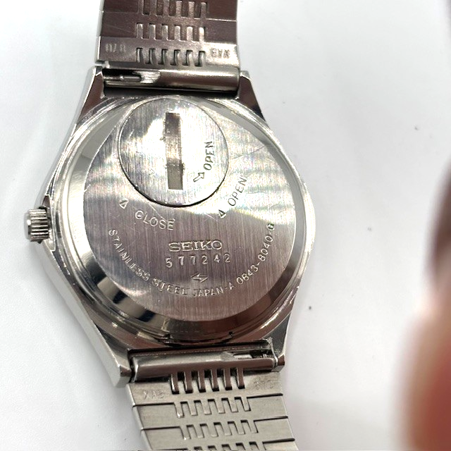 Excellent Snowflake] Vintage Seiko Quartz QT 0843-8040 July 1975