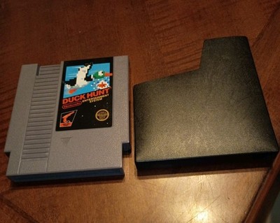 Duck Hunt Nintendo Entertainment System NES Light Gun Game 1985 with Sleeve