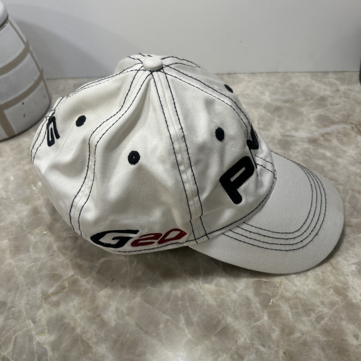 Casquette de golf Ping Koa gris perle pour homme - Majuscules de Ping - The Golf Square