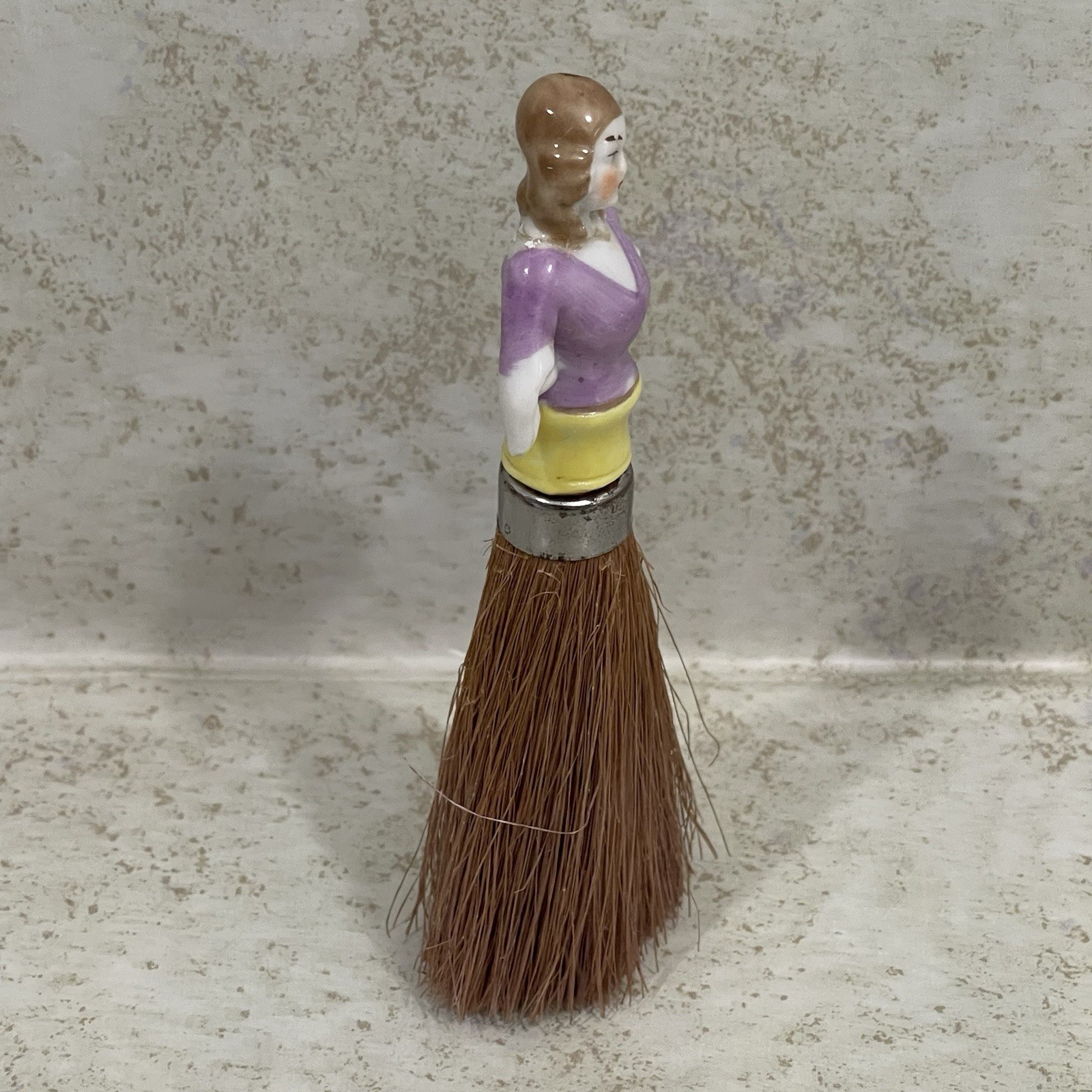 Vintage Porcelain Lady Crumb Half Doll Brush Whisk Broom 5” REPAIRED READ