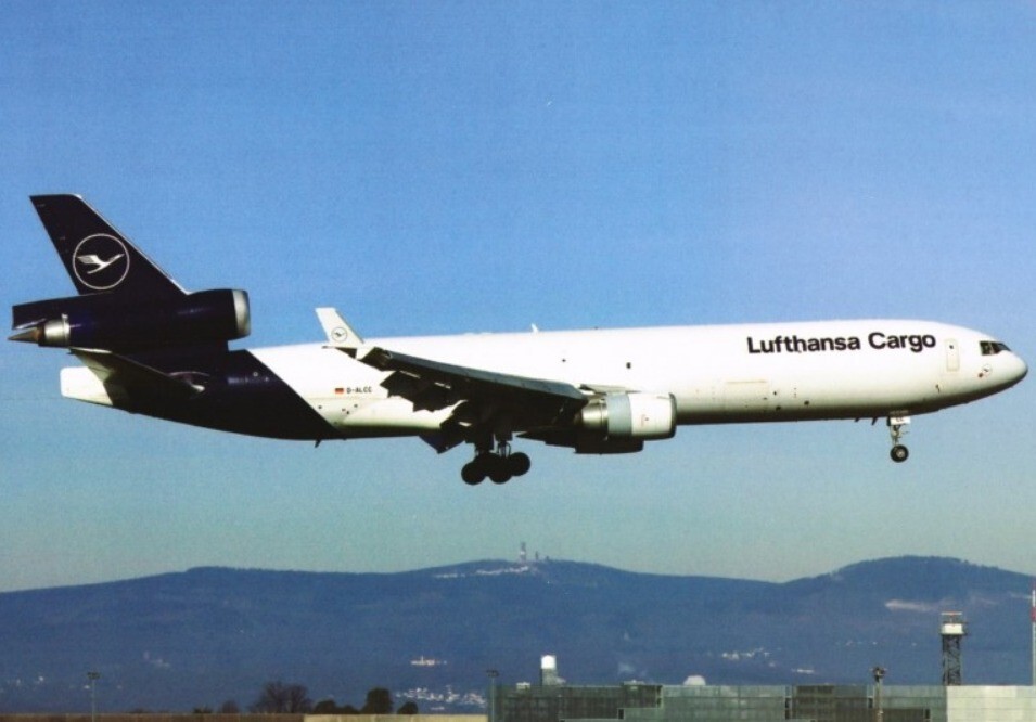 Lufthansa Cargo MD-11F D-ALCC @ Frankfurt 2021 - postcard | eBay