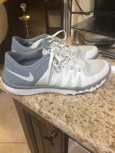 nike flywire white