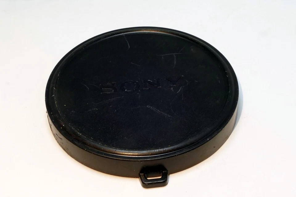 71-72mm Plastic Sony Lens cap Slip on type plastic 74mm OD - Image 2 of 4