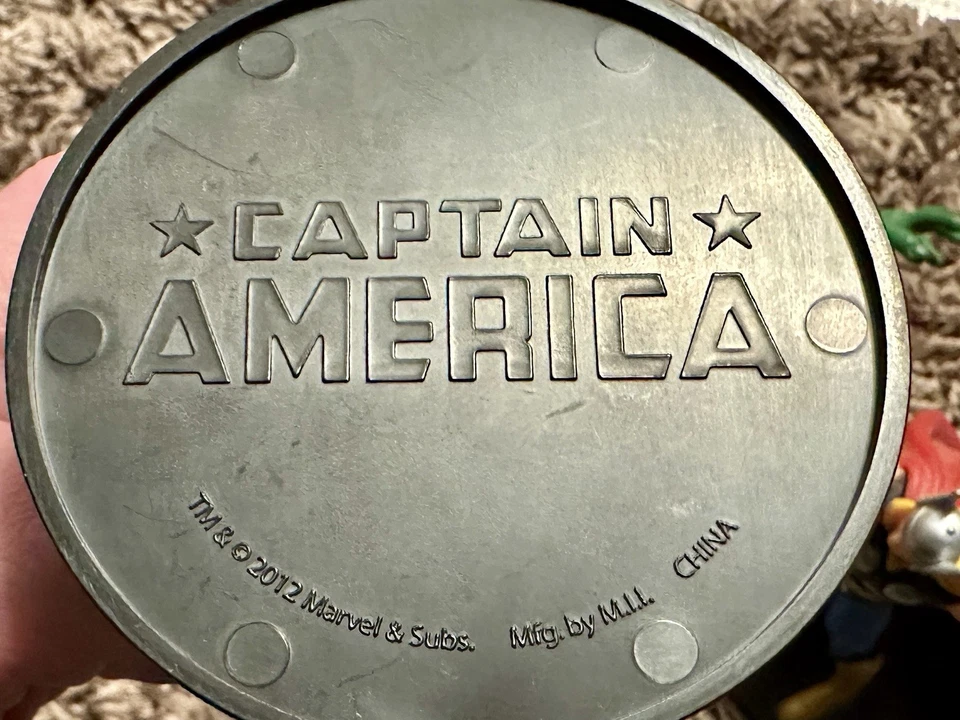 Lote de tres figuras Marvel And Subs de 4 pulgadas Hulk Thor Capitán América Foto 4 de 4