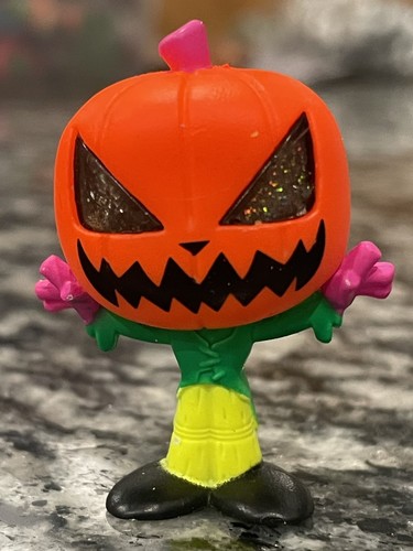 Disney Doorables Nightmare Before Christmas Blacklight Complete Set Of 13 - Picture 3 of 14
