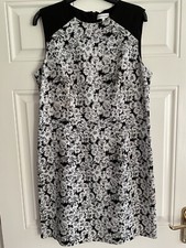Warehouse black/white/grey floral/daisy shift dress, size 14, worn once