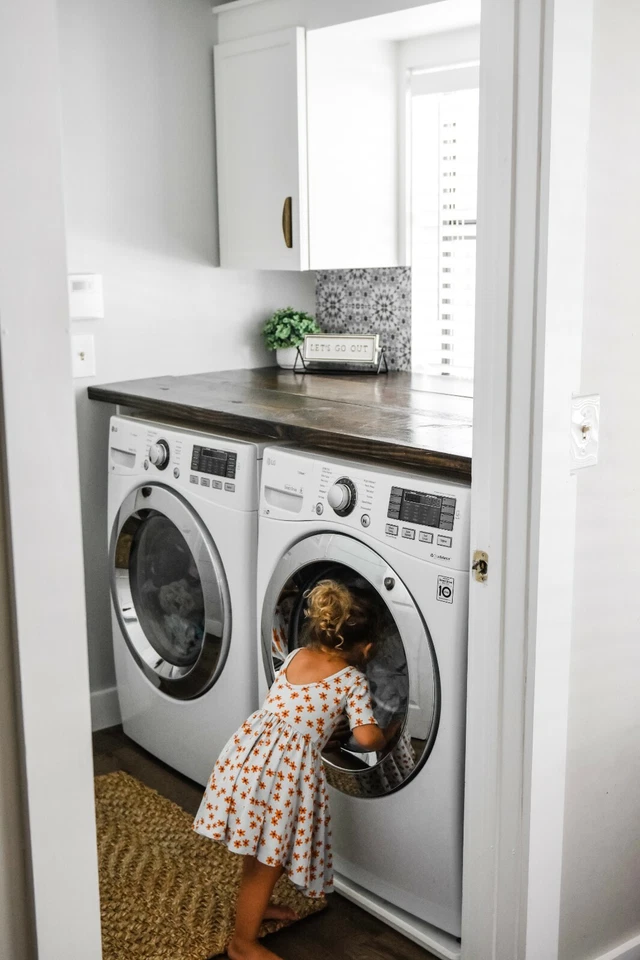 Wallpops Catalán Gris y Blanco Pelar y Pegar Backsplash Azulejos Contemporáneos  Foto 4 de 4