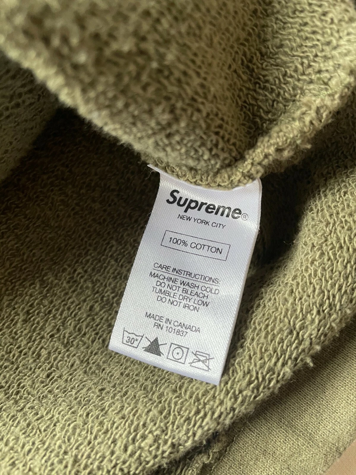 Felpa con cappuccio Supreme Comme Des Garcons oliva grande