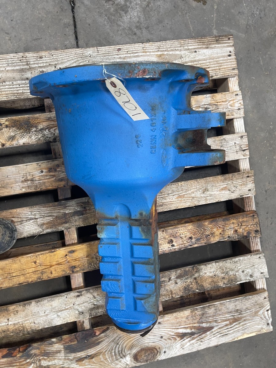 1974 Ford 2000 Tractor Left Rear Axle Shaft Housing C5NN4013B | eBay