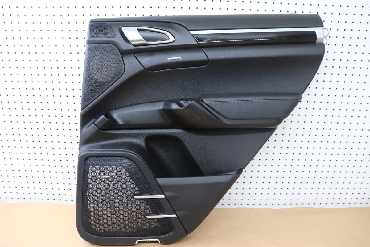 15-18 2016 PORSCHE CAYENNE 3.6L DOOR PANEL REAR RIGHT SIDE