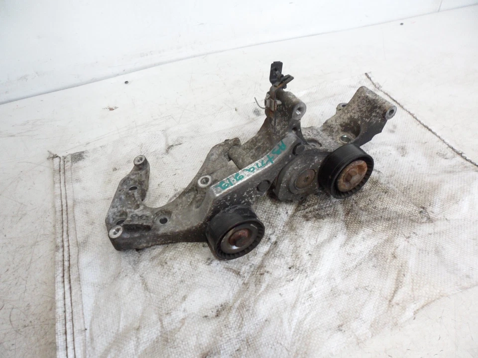 VAUXHALL ASTRA ESTATE 2012 1.7 DIESEL ENGINE SUPPORT BRACKET PULLEY TENSIONER