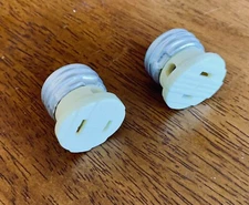 Light Socket To Plug in Adapter Outlet Plug Converter E26 2 Pack