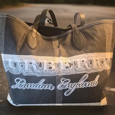 Burberry Reversable London England Doodle Tot...