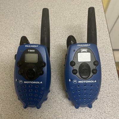 Motorola Talkabout T5100 Two Way Radios / Walkie Talkies. Only One Works