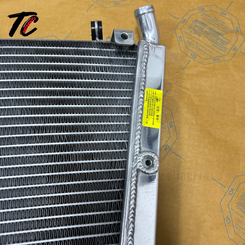 Radiador de alumínio de alto desempenho refrigeração do motor para Honda CBR1000RR 2004-2005 - Imagem 4 de 4
