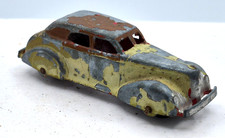 Tootsietoy 1940 Lasalle Sedan Diecast Rubber Tires Kid Paint
