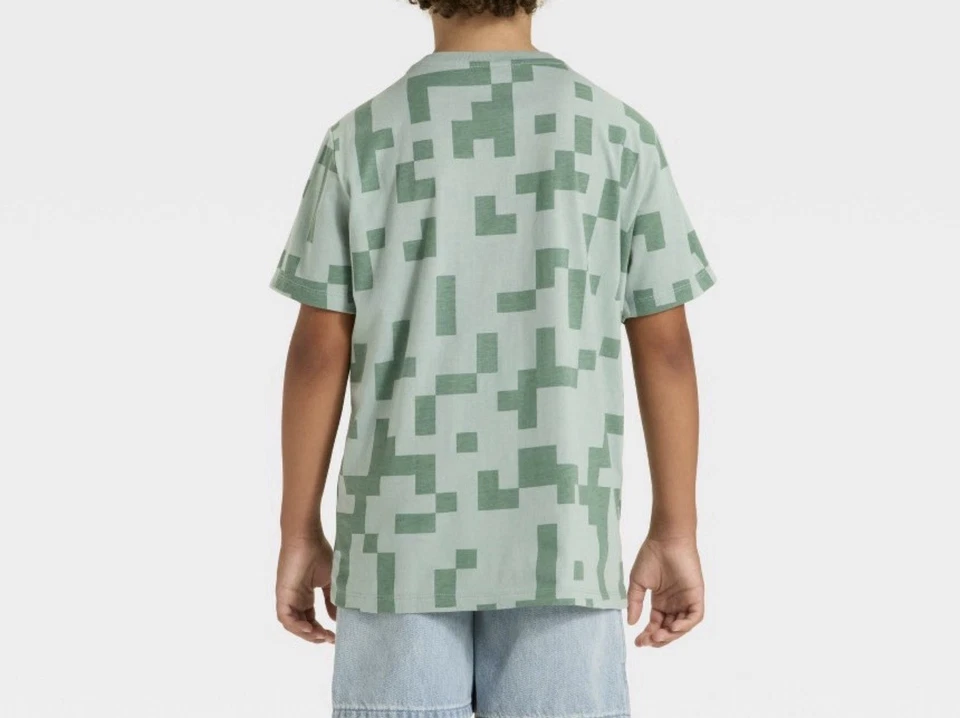Minecraft: Boys Graphic T-Shirt Sz s Creeper And Dog - Image 3 of 4