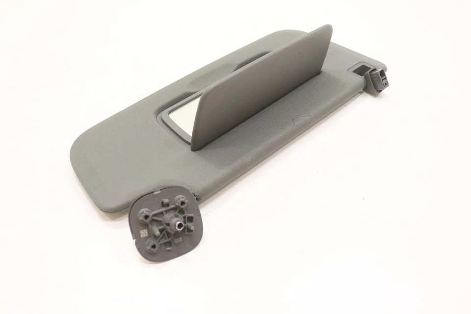 Parasol delantero derecho GMC SIERRA 1500 2020-2025 OEM 13591872 TRIM_H0U Foto 3 de 4