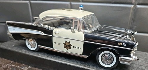 Road Legends 1957 Chevrolet Bel Air Police Chief 1:18 Die-Cast Model -1Mirror