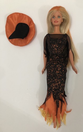 MUÑECA HALLOWEEN ENCANTADA BARBIE NARANJA NEGRA MODA BRUJA VESTIDO SOMBRERO - Imagen 2 de 8