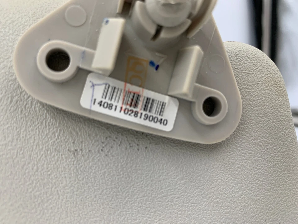 Parasol gris para pasajeros Mitsubishi Mirage 2014-2019 OEM C04B46043 Foto 4 de 4