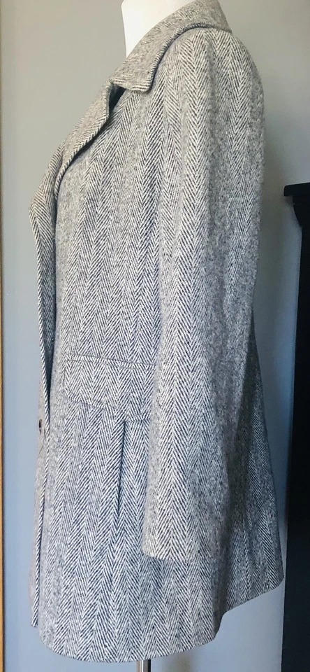 Arlette Double Breasted Wool Coat Women’s L USA Made Gray Academia Quiet Luxury - Image 3 of 4