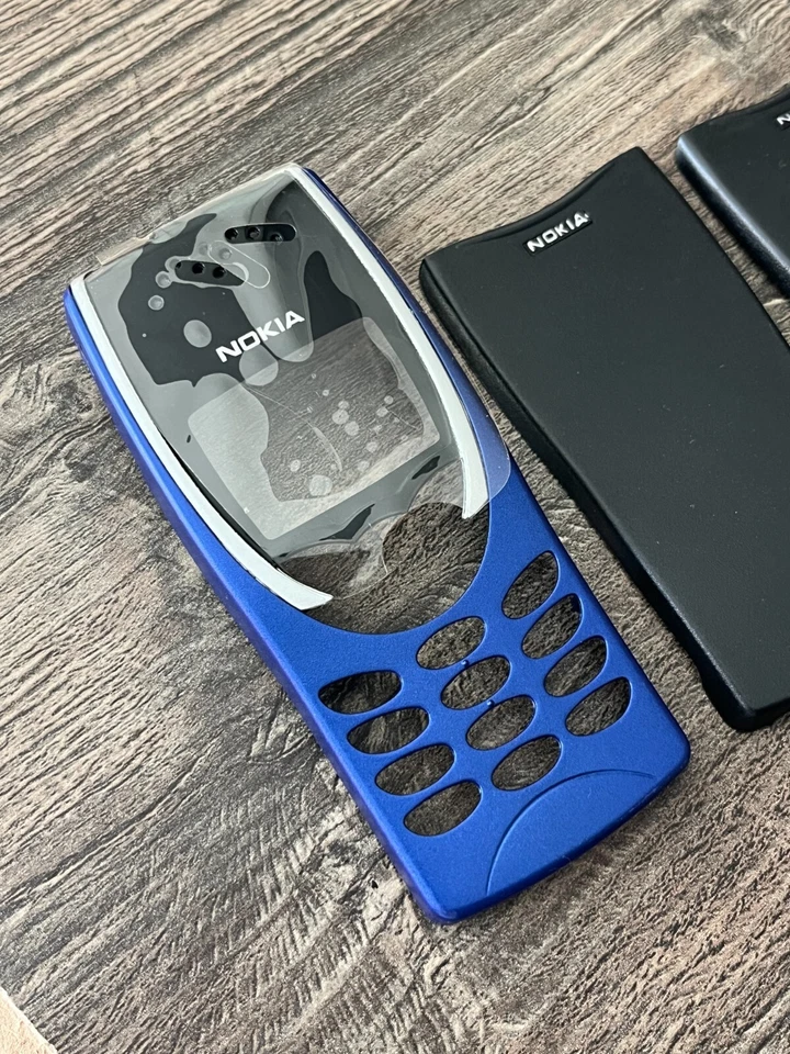 Nokia 8210 Housing Cover Red - Image 3 of 4