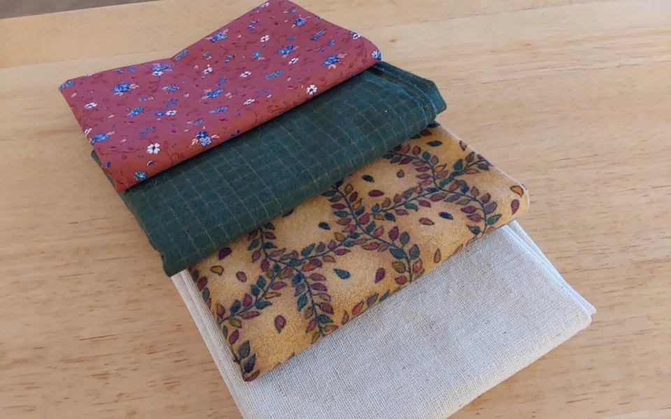 FABRIC 4 CHUNKS 2 FLANNEL AND 1 COTTON 1 NATURAL MUSLIN - Image 3 of 3