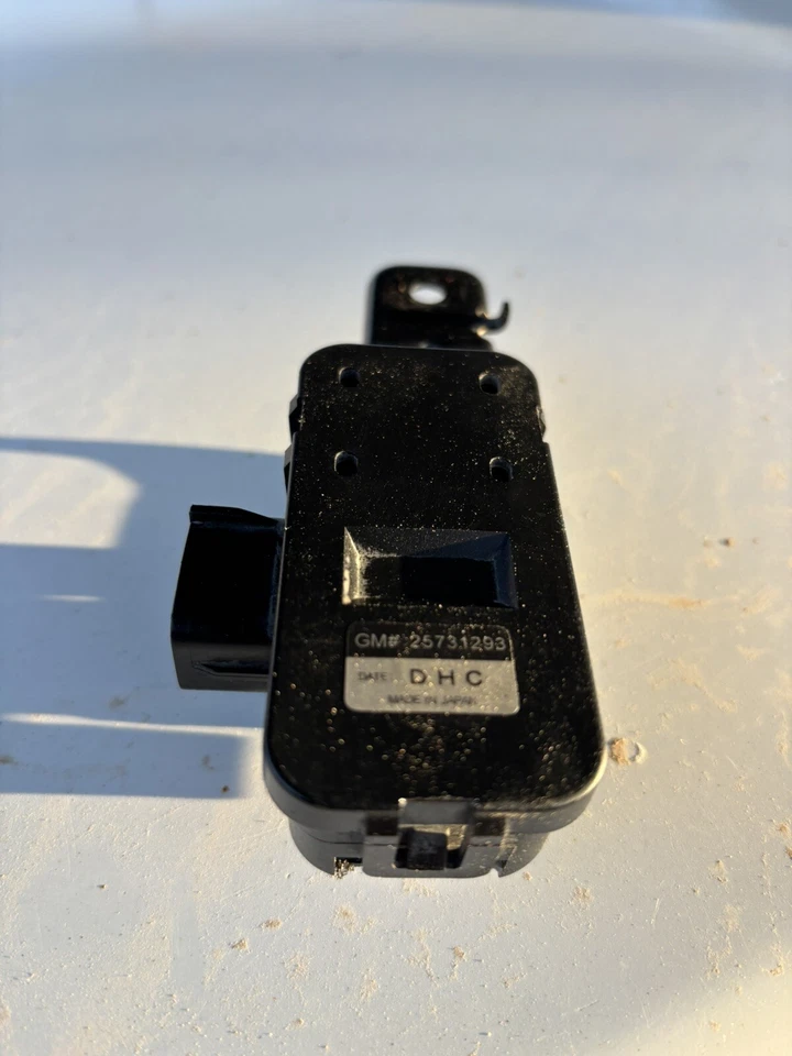 Sensor de temperatura Cadillac STS 2005-2007 R2063 25731293 Foto 3 de 4