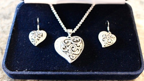 Montana Silversmiths Jewelry Women's Necklace Earrings Heart & Bling, NEW - Picture 3 of 4