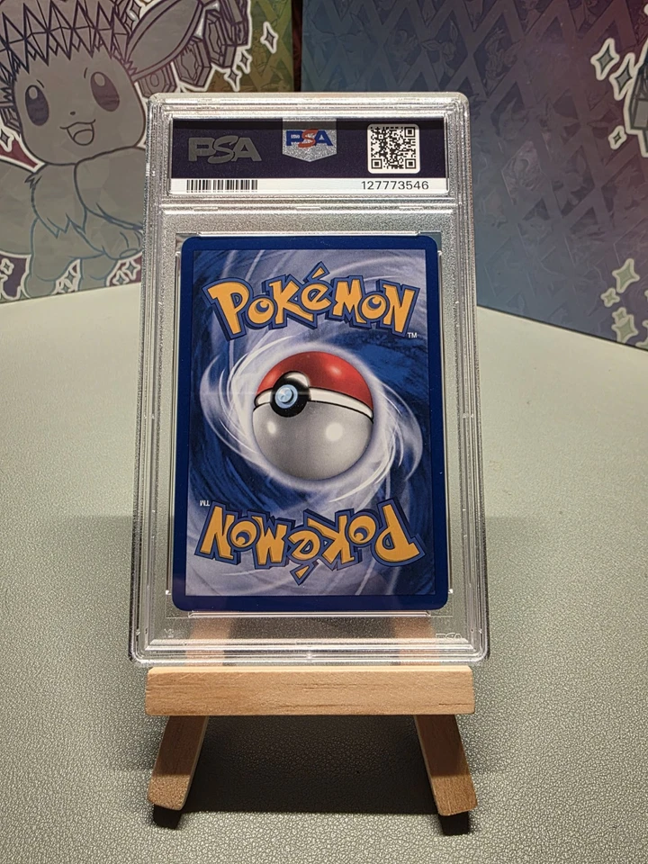 Pokémon TCG Machamp Expedition Base Set 16/165 Holo Holo Rare PSA 8 NM/MT - Image 2 of 2