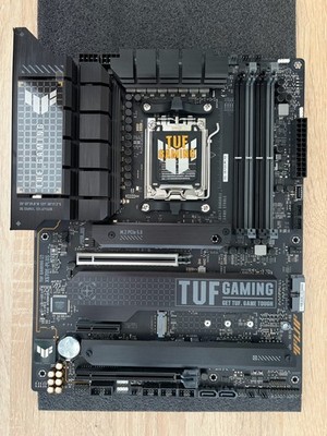 ASUS TUF Gaming X670E-PLUS Sockel AM5, DDR5, ATX Mainboard
