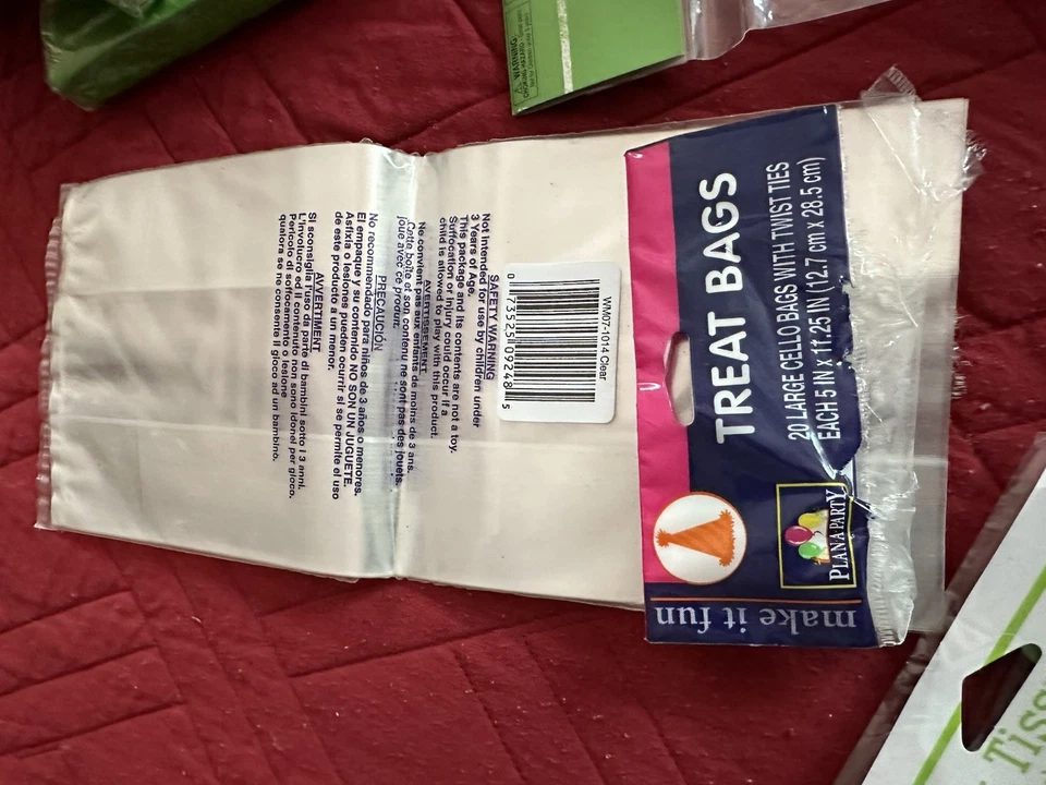 BASEBALL PARTY ACCESSORIES Invitations Blowers Hats Banner Napkins-Large & Small - Image 4 of 4