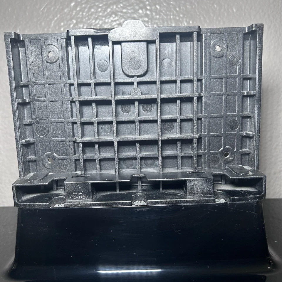 SOPORTE CUBIERTA TV INSIGNIA A450 BN63-05715X Y SOPORTE GUÍA BN61-06258X A450 LIMPIO Foto 2 de 4